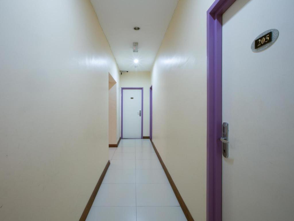 Hotel Zamburger Sungai Besi Kuala Lumpur Dış mekan fotoğraf
