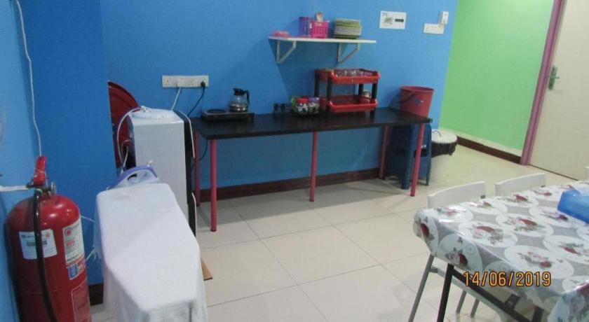 Hotel Zamburger Sungai Besi Kuala Lumpur Dış mekan fotoğraf